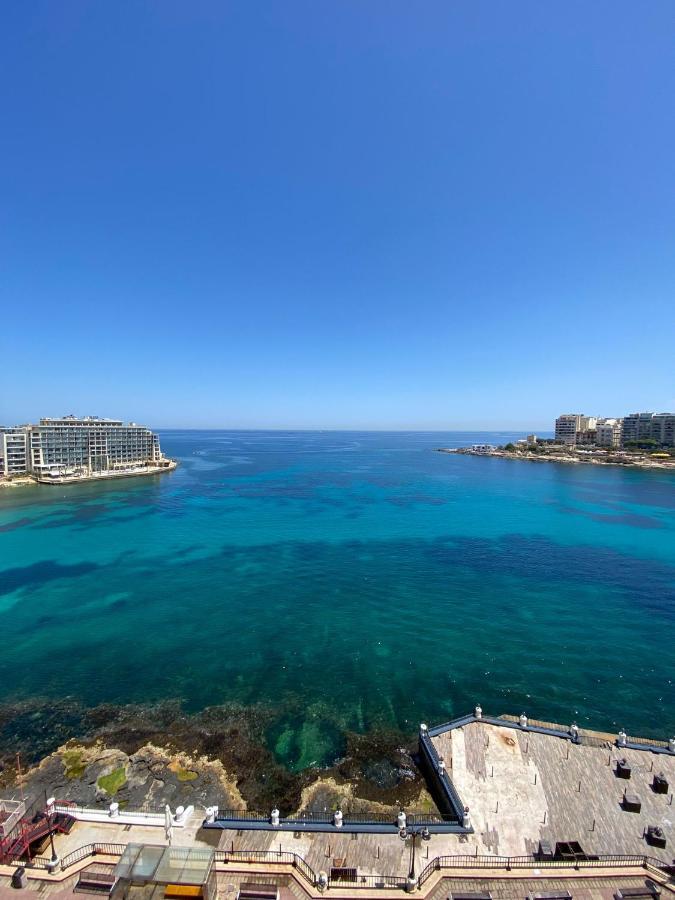 F8 1 Seaview Room, Living And Bathroom Shared , Stjulians San Julián Exterior foto
