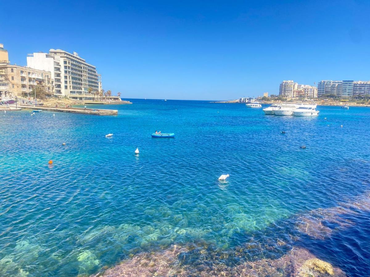 F8 1 Seaview Room, Living And Bathroom Shared , Stjulians San Julián Exterior foto