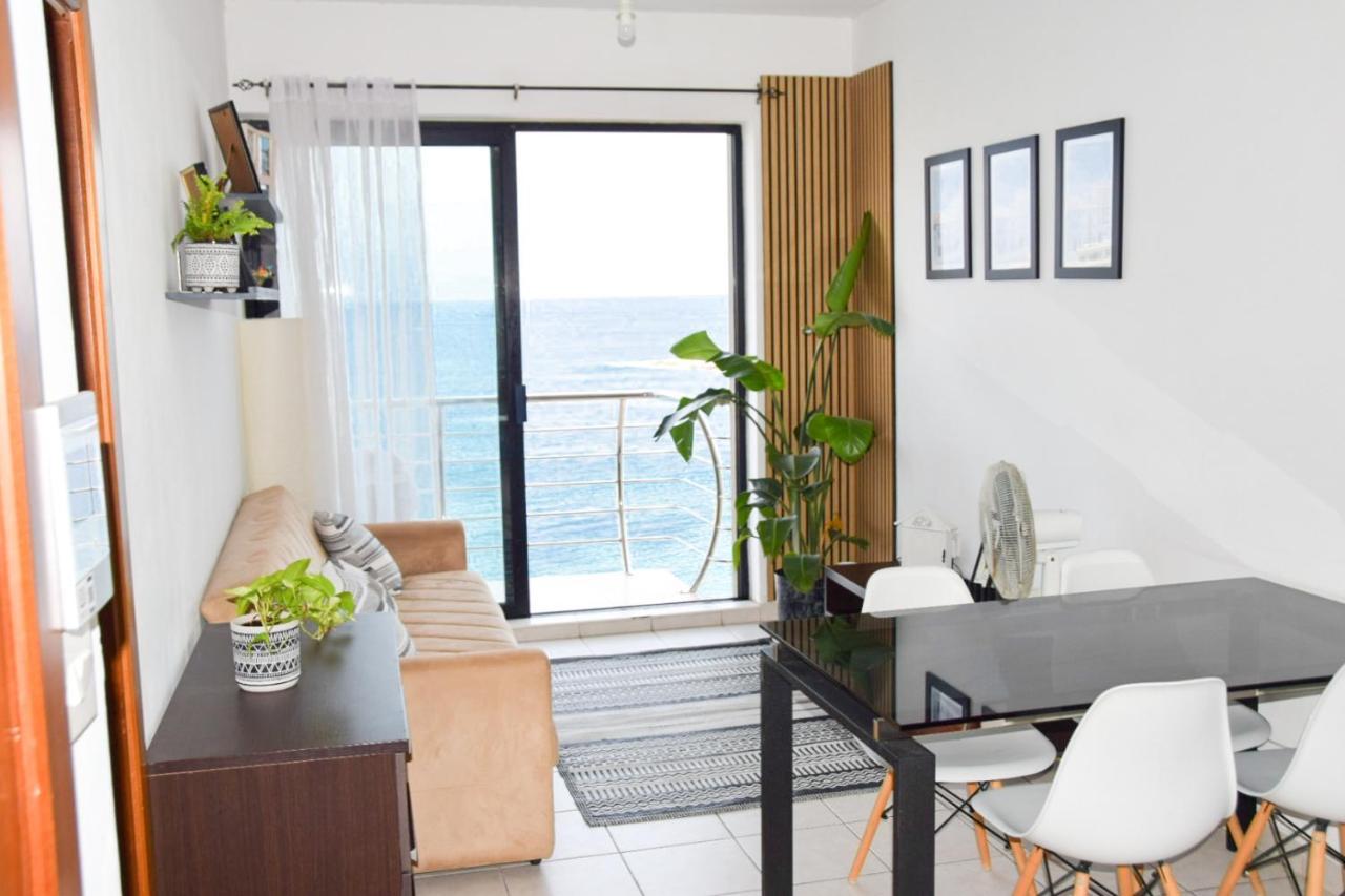 F8 1 Seaview Room, Living And Bathroom Shared , Stjulians San Julián Exterior foto